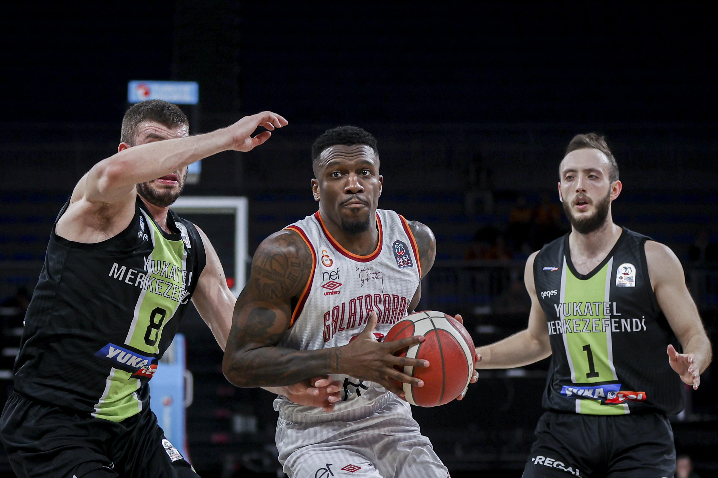 Galatasaray Nef sahas�nda kaybetti