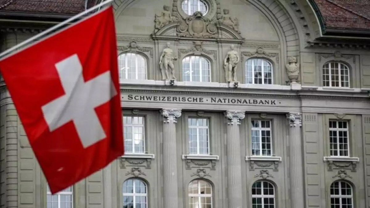 SNB geen yl 143 milyar dolar zarar aklad