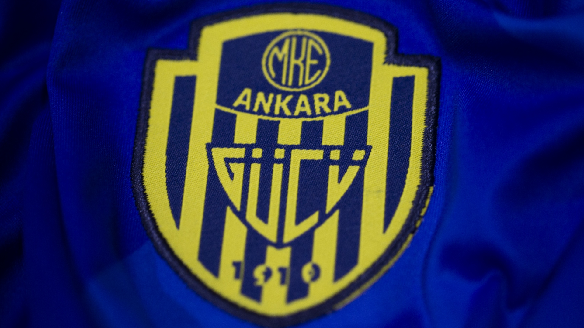 MKE Ankarag�c�'nden Alperen Babacan ve Abdullah Durak'a te�ekk�r