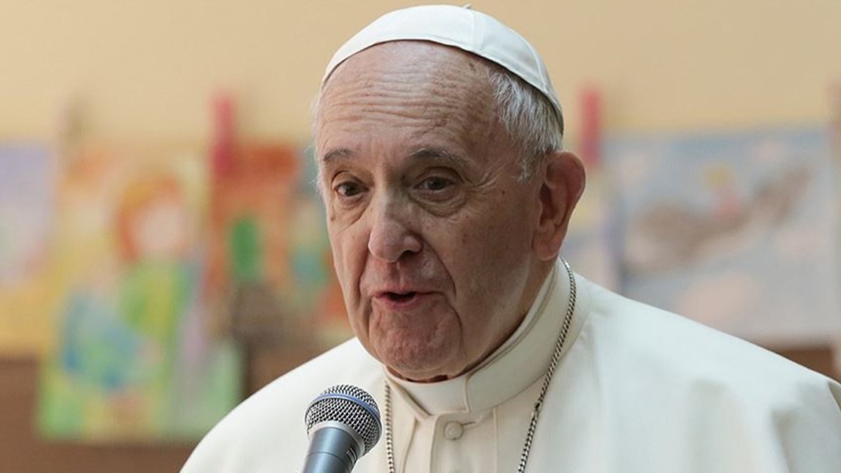 Papa Franciscus'tan Trkiye vg: Cumhurbakan Erdoan bar salamaya ynelik gayretlerini srdrmeli