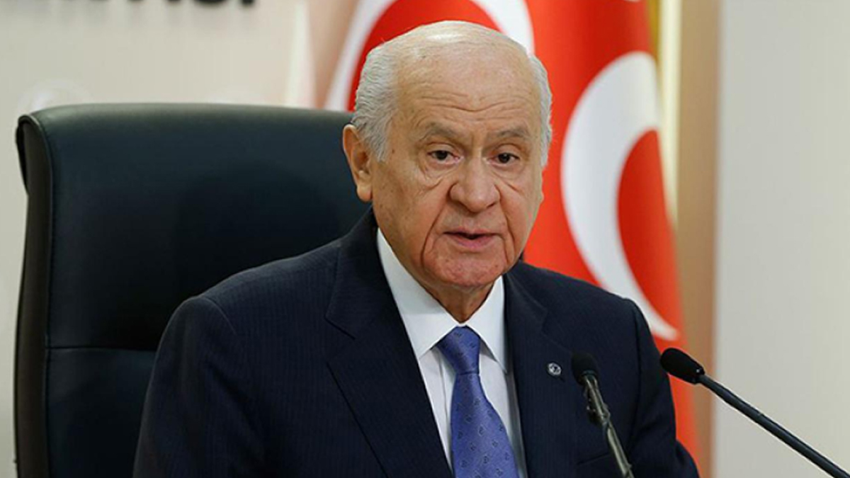 MHP Genel Ba�kan� Bah�eli'den sanat�� Burhan �a�an i�in taziye mesaj�
