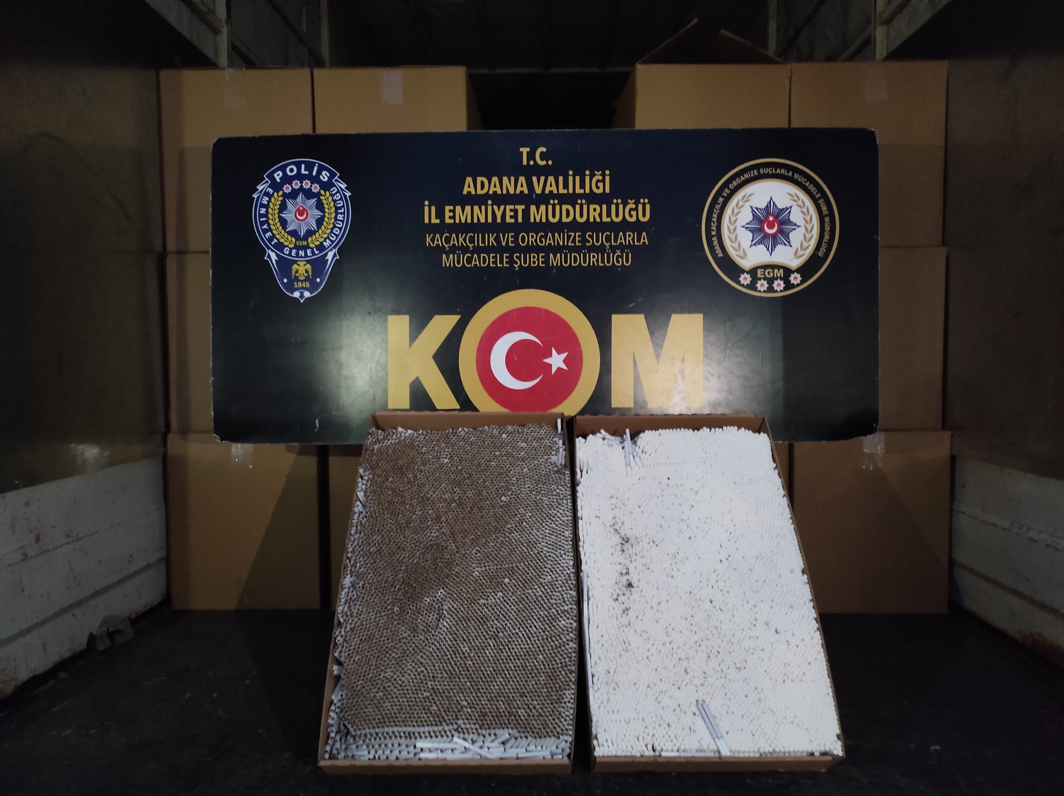 Operasyonda 13 milyondan fazla makaron ele ge�irildi: 8 ki�i g�zalt�na al�nd�
