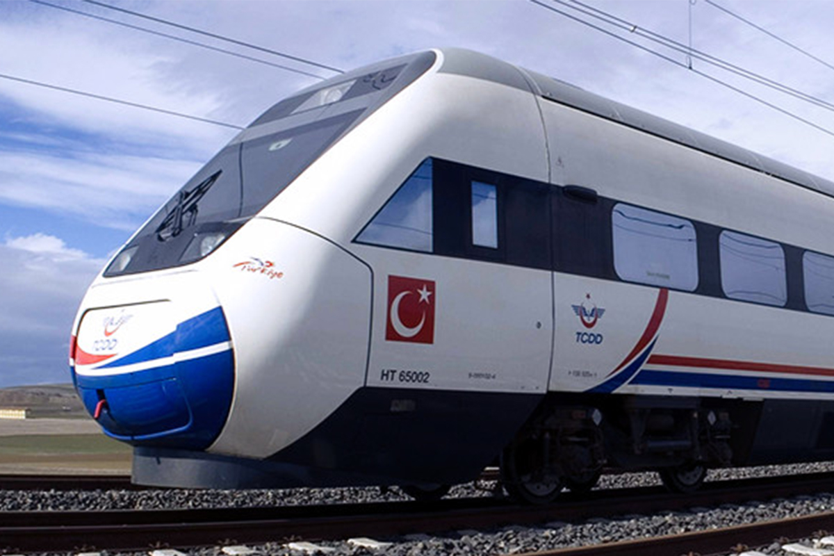 Talep artt�: Ek YHT seferleri konuldu