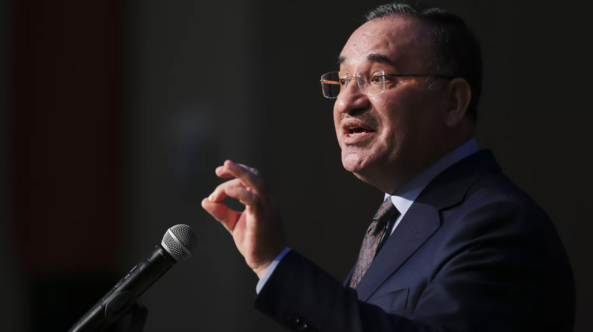 Babacan'a bir tepki de Bakan Bozda�'dan: Baykar'a kara �almak sadece T�rkiye d��manlar�n� sevindirir