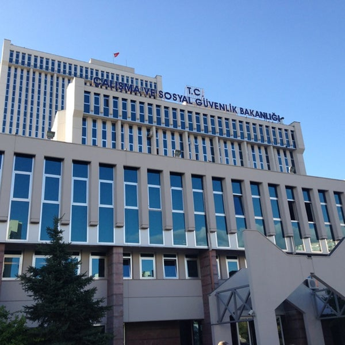 50-D'li ara�t�rma g�revlileri kadro d�zenlemesinden ��kart�ld�