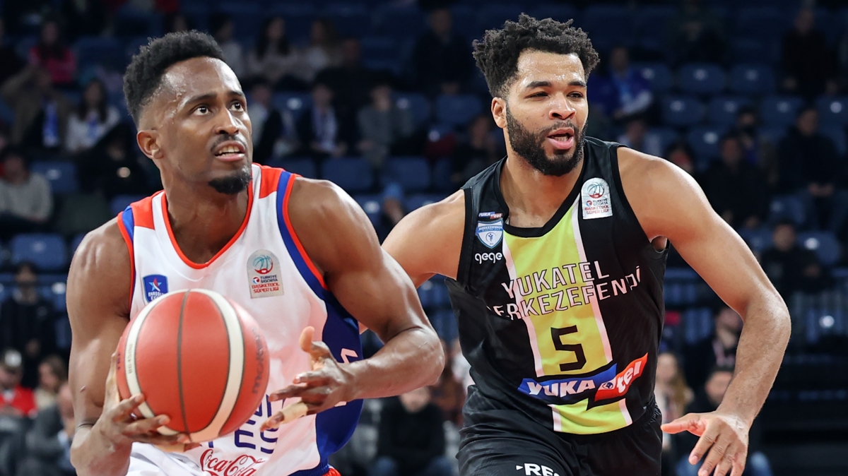 Anadolu Efes evinde farkl kazand