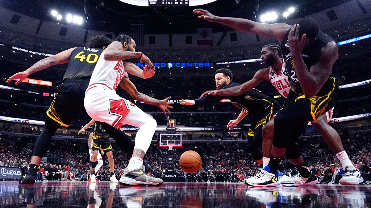 Chicago Bulls'un Golden State Warriors kabusu sona erdi!