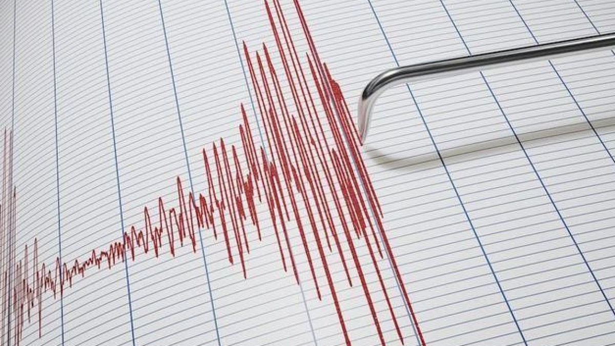 Endonezya'da iddetli deprem