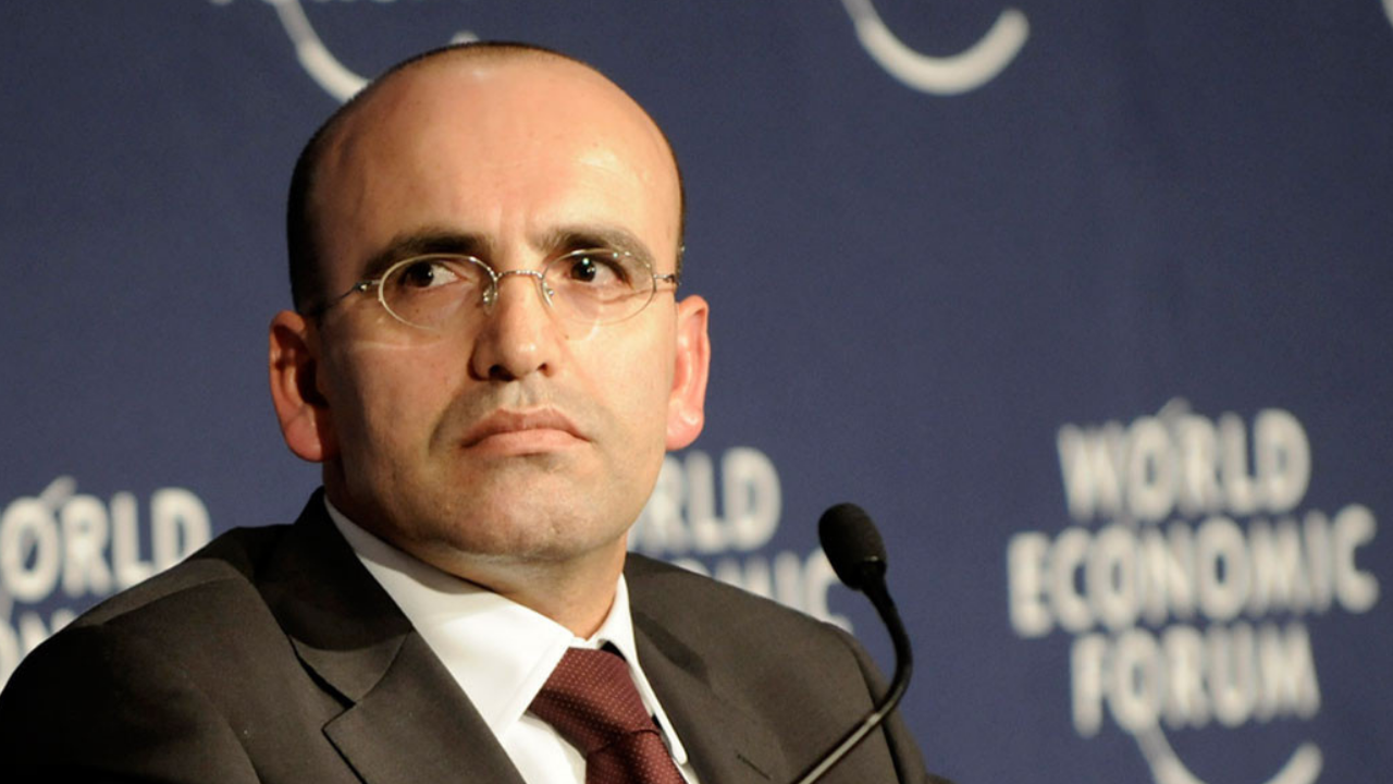 Mehmet �im�ek'ten S�zc�'ye yalanlama: Kas�tl� ve hayal �r�n�