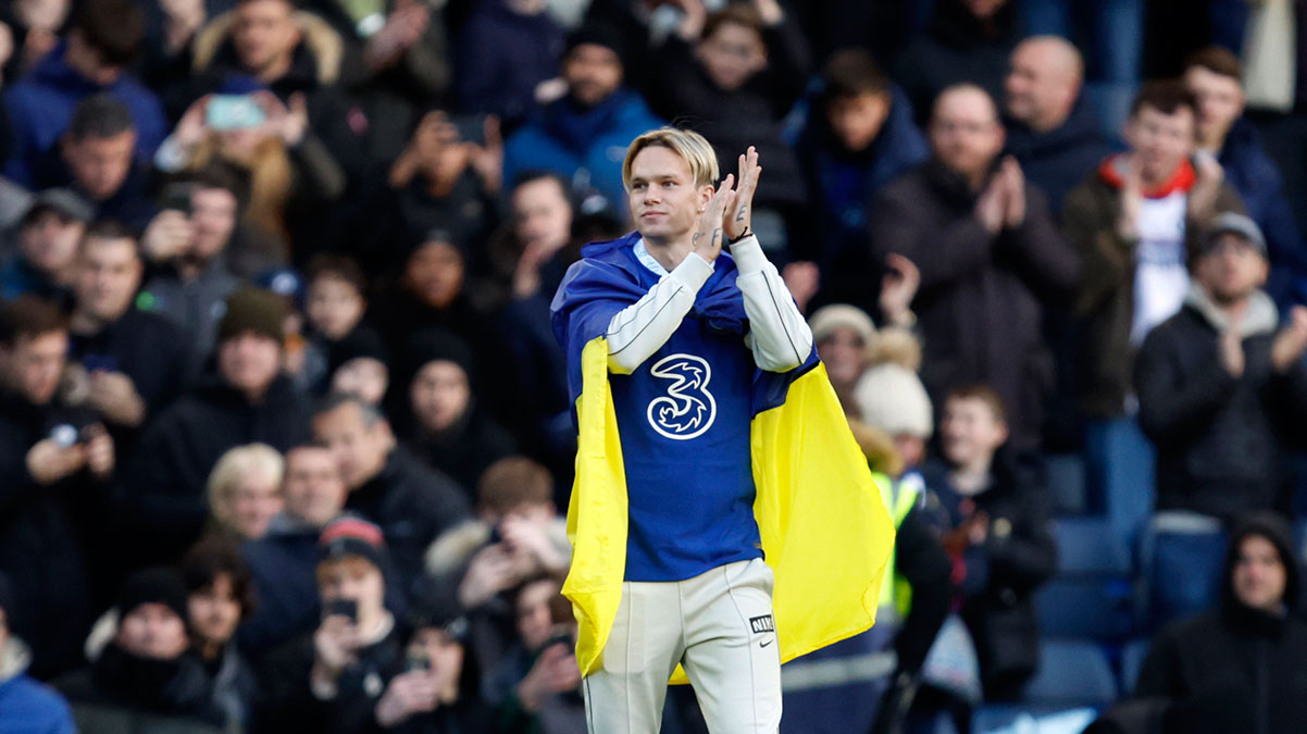 Chelsea 5 futbolcuya 176 milyon pound �dedi