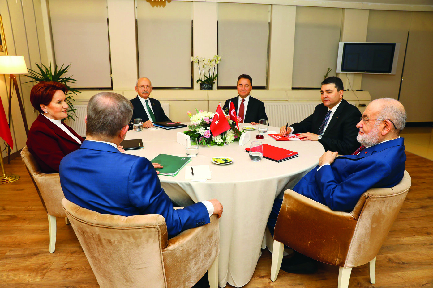 HDP'den DEVA Partisi'nin bildirisine destek: �mzalay�n, bizim i�in sorun kalmaz