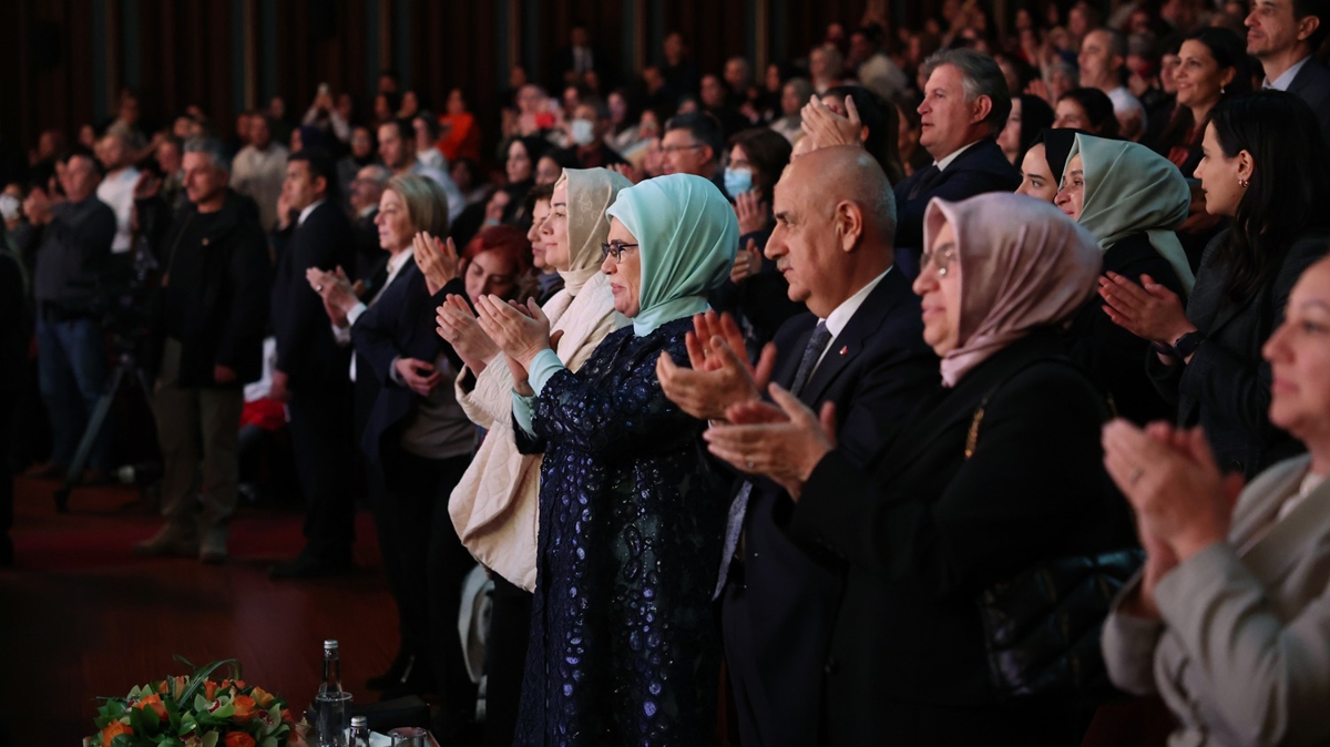 Emine Erdoan ''Turandot'' operasn izledi