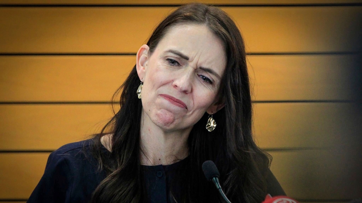 Jacinda Ardern grevinden ayrlacan aklad