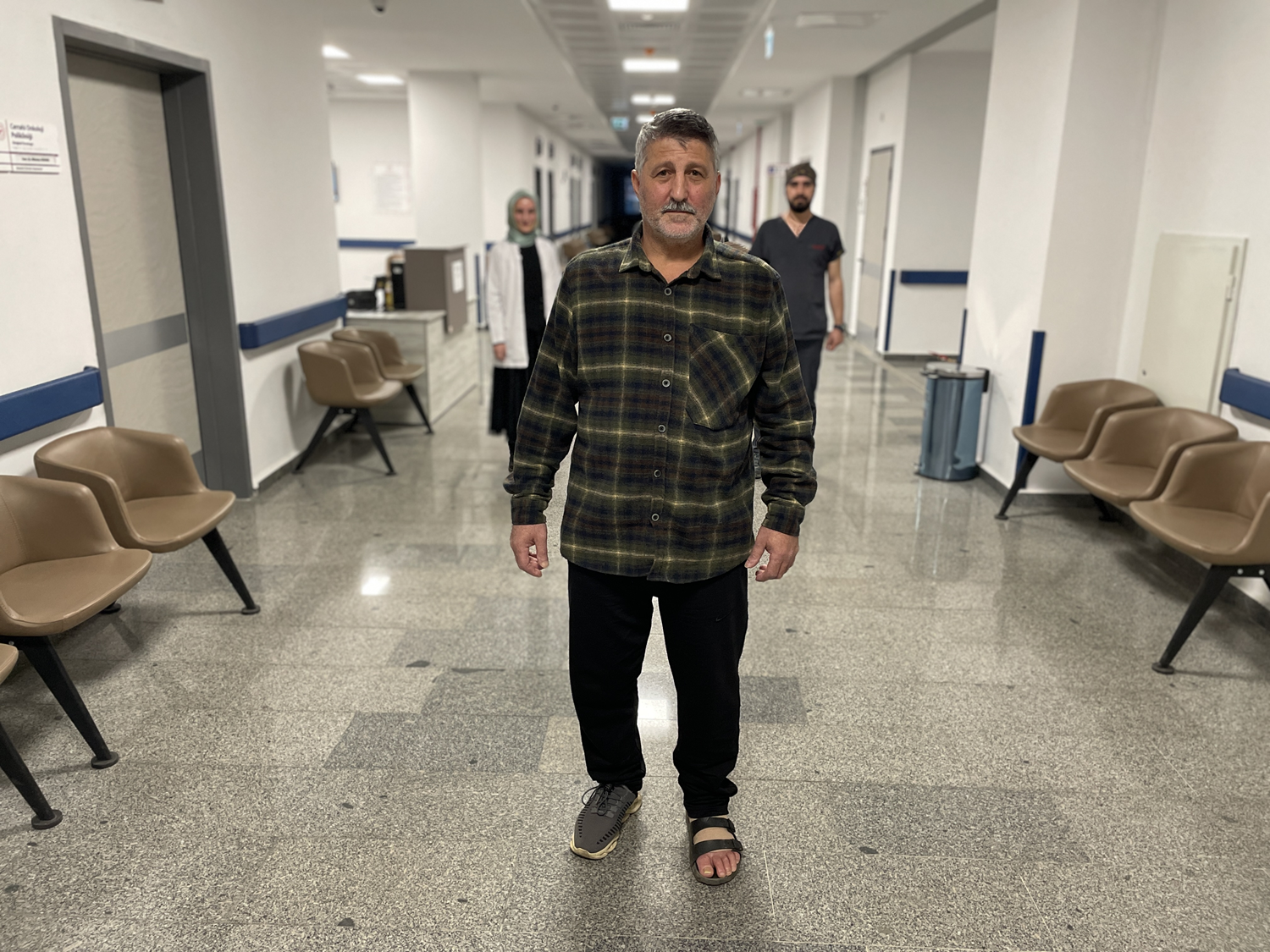 Kopan aya�� yerine dikilmi�ti: Yeniden y�r�meye ba�lad�