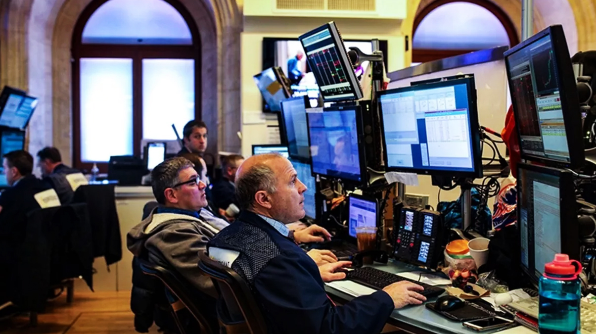 K�resel piyasalar kar���k seyrediyor