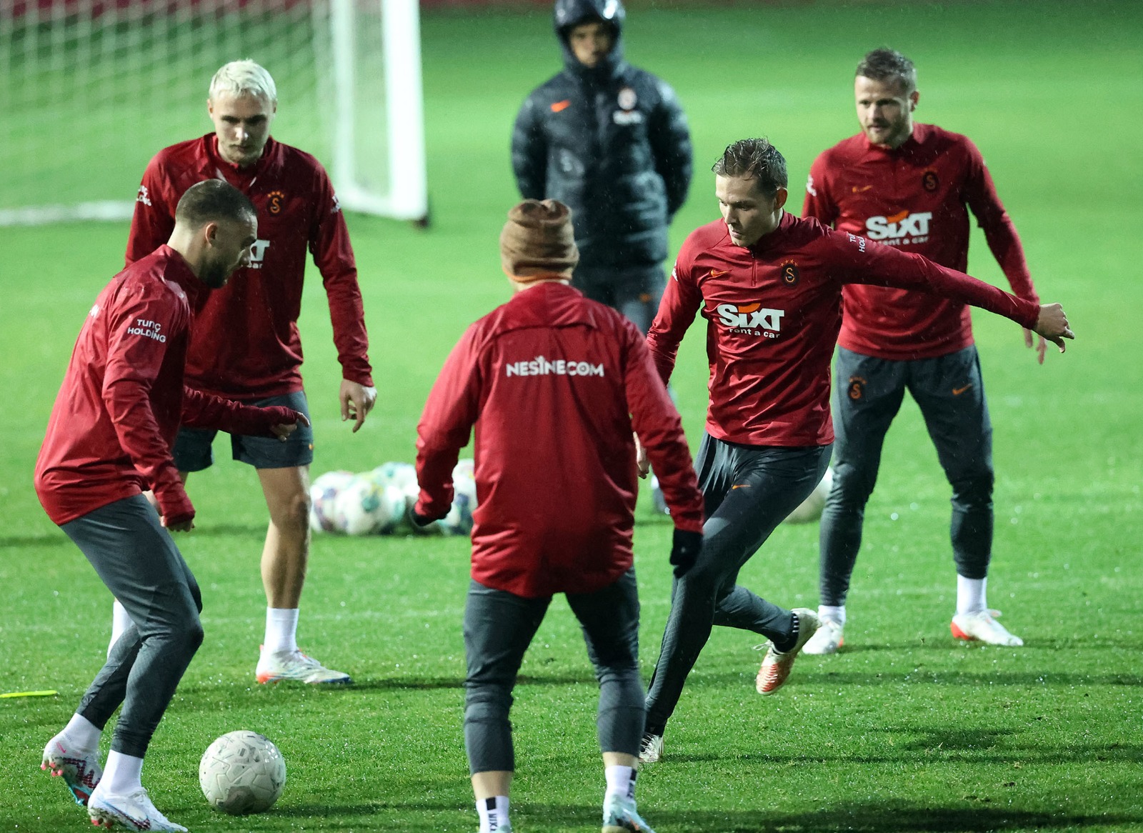 Galatasaray, Antalyaspor ma��na haz�r