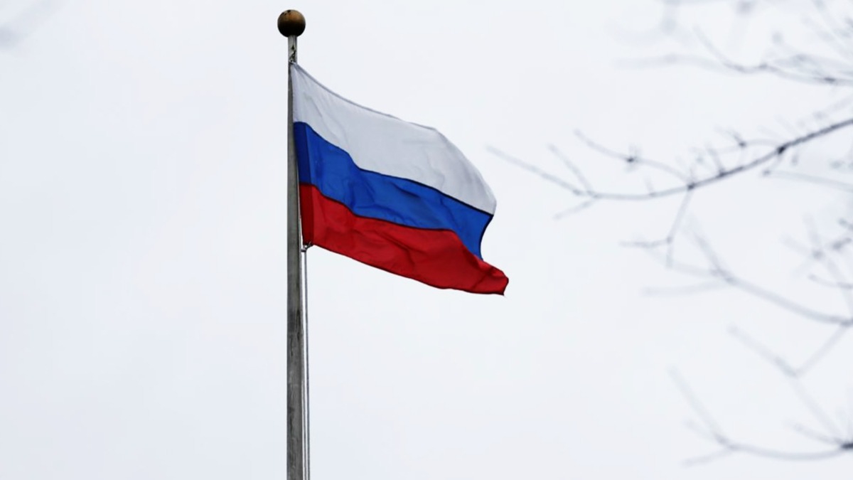 Rusya, Estonya'nn Moskova Bykelisi'nin lkeyi terk etmesini istedi