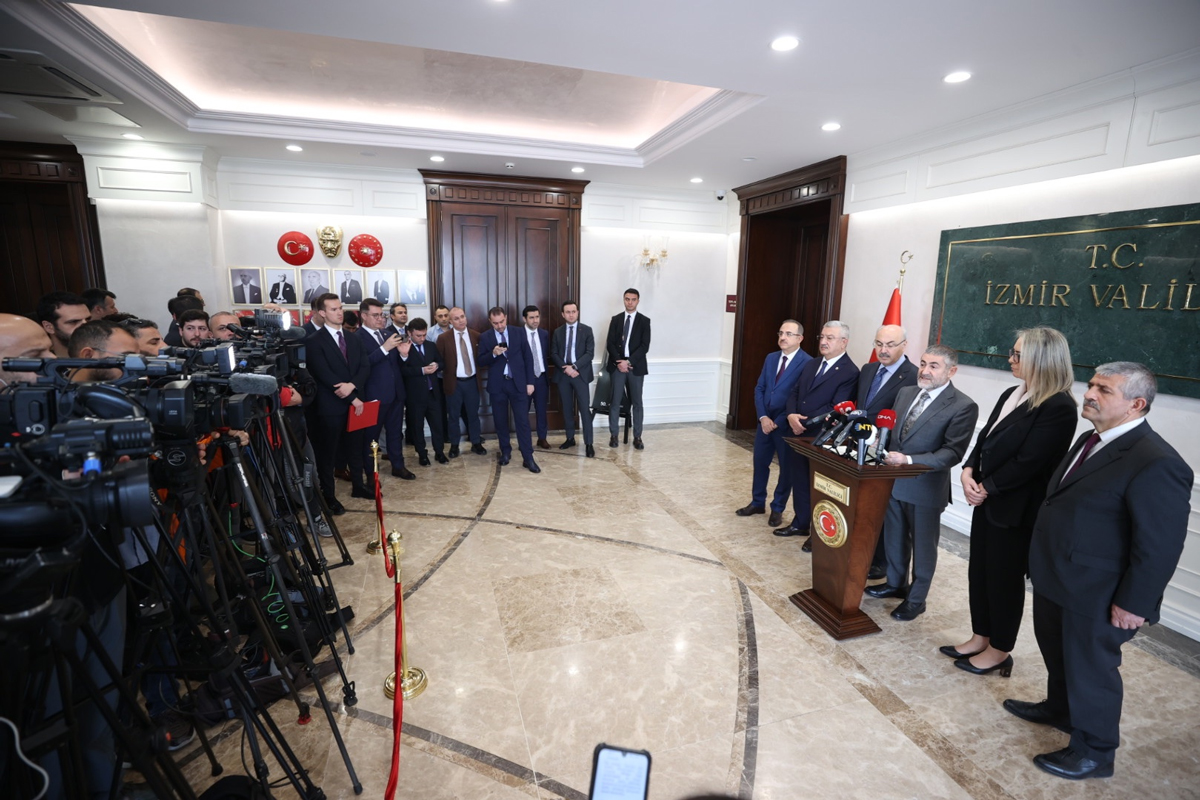 Bakan Nebati'den �zmir �ktisat Kongresi ile ilgili a��klama