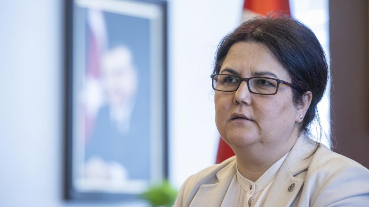 Bakan Yan�k: Sosyal yard�m programlar�m�z�n ayl�k �demelerini art��l� bir �ekilde hak sahiplerimizin hesaplar�na yat�raca��z