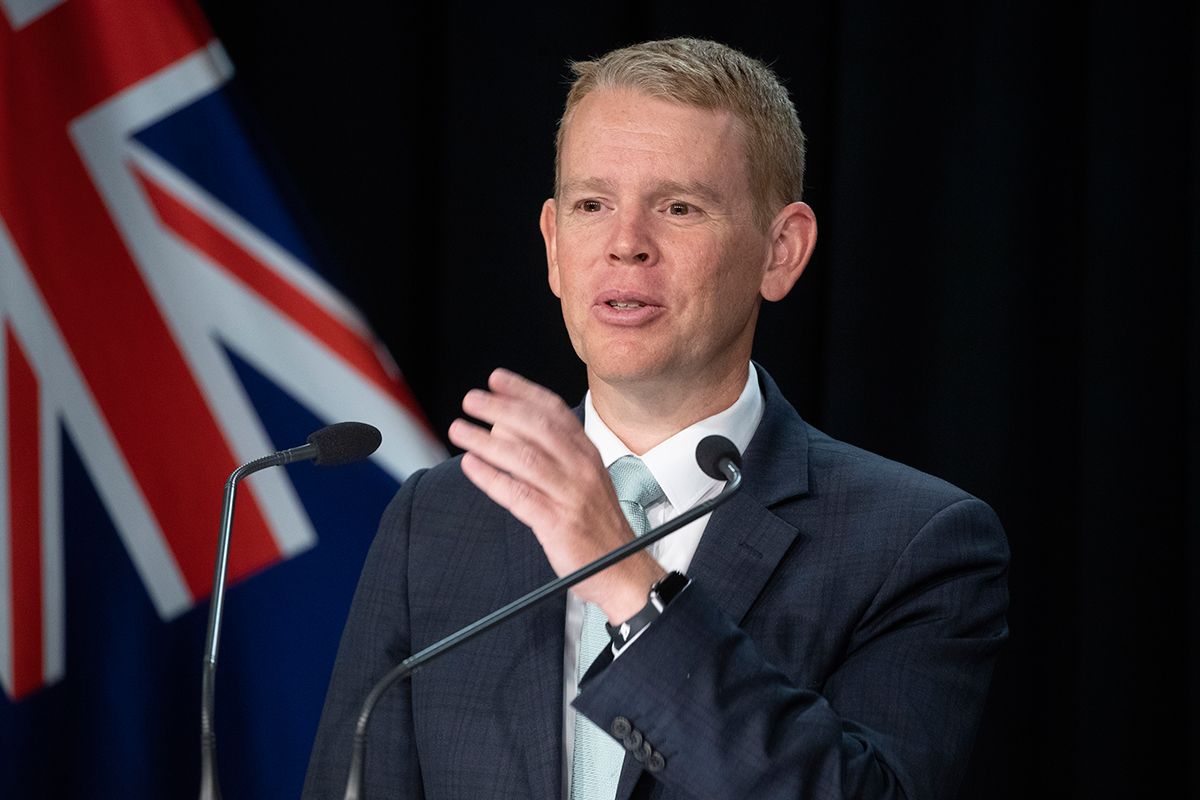 Chris Hipkins yemin etti