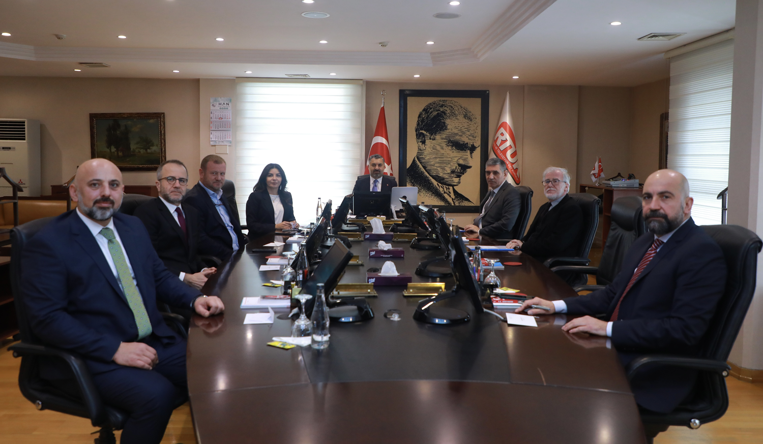 Ebubekir �ahin, RT�K Ba�kanl���na yeniden se�ildi
