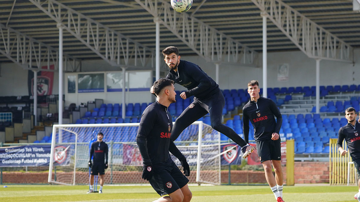 Gaziantep FK Erol Bulut'suz �al��t�