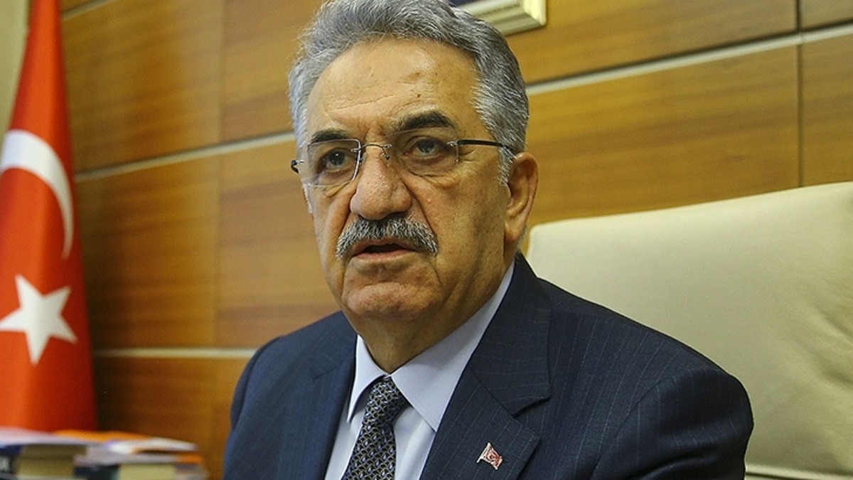 AK Partili Yazc'dan Altl Masa'ya tepki: Hukuksal bir dayana olmad ak 