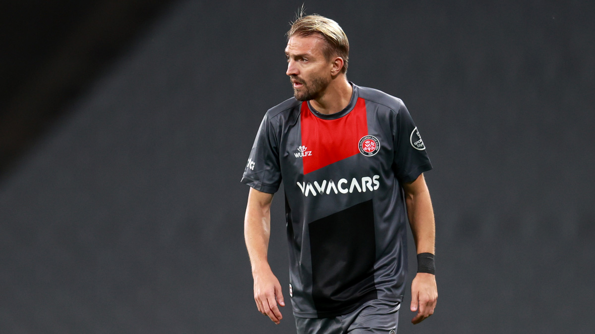 Caner Erkin resmen Ba�ak�ehir'de!