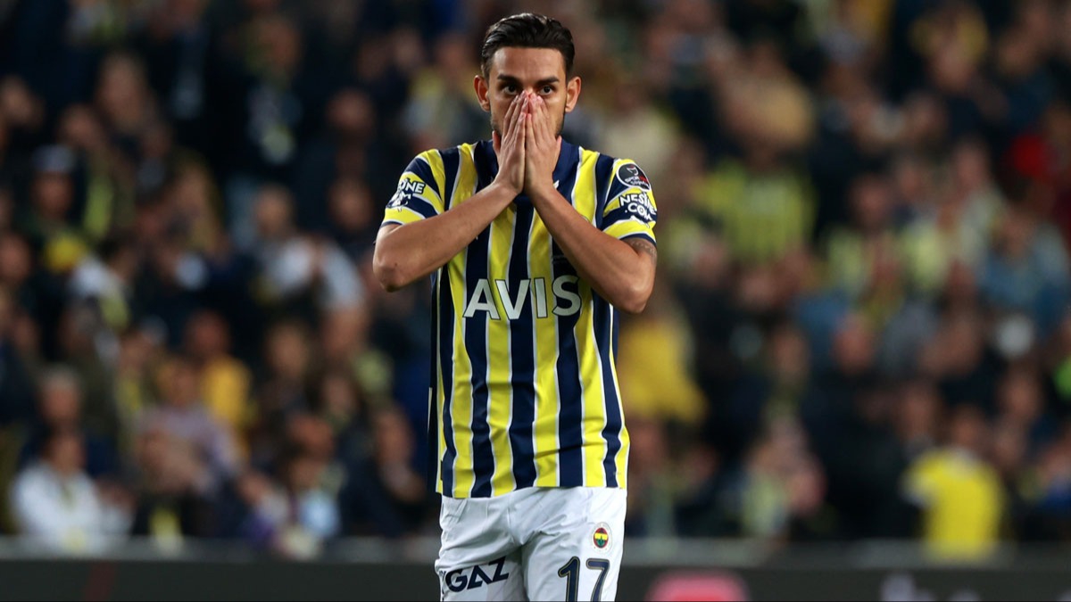 Serhat Akn rfan Can Kahveci'yi yerden yere vurdu! Resmen ate pskrd