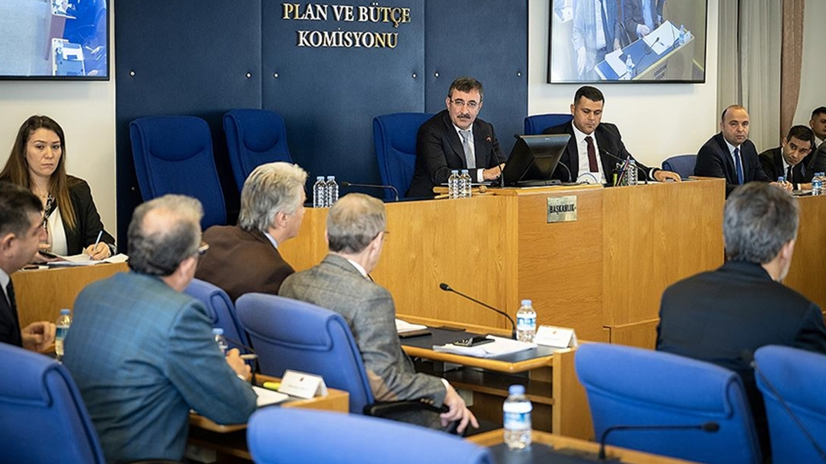 EYT teklifi Plan ve B�t�e Komisyonunda per�embe g�n� g�r���lecek