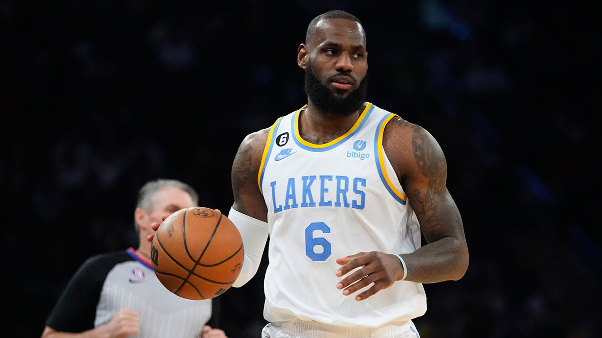LeBron James'ten 'triple-double'