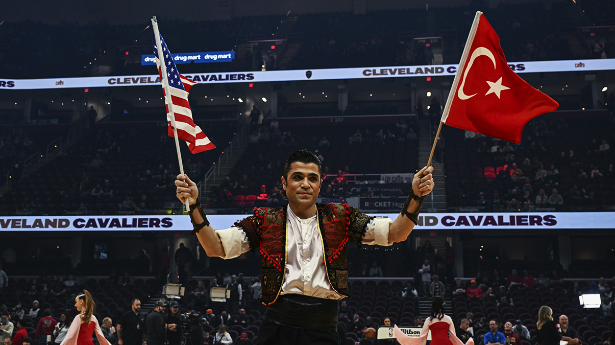 NBA'de T�rk k�lt�r� r�zg�r� esti