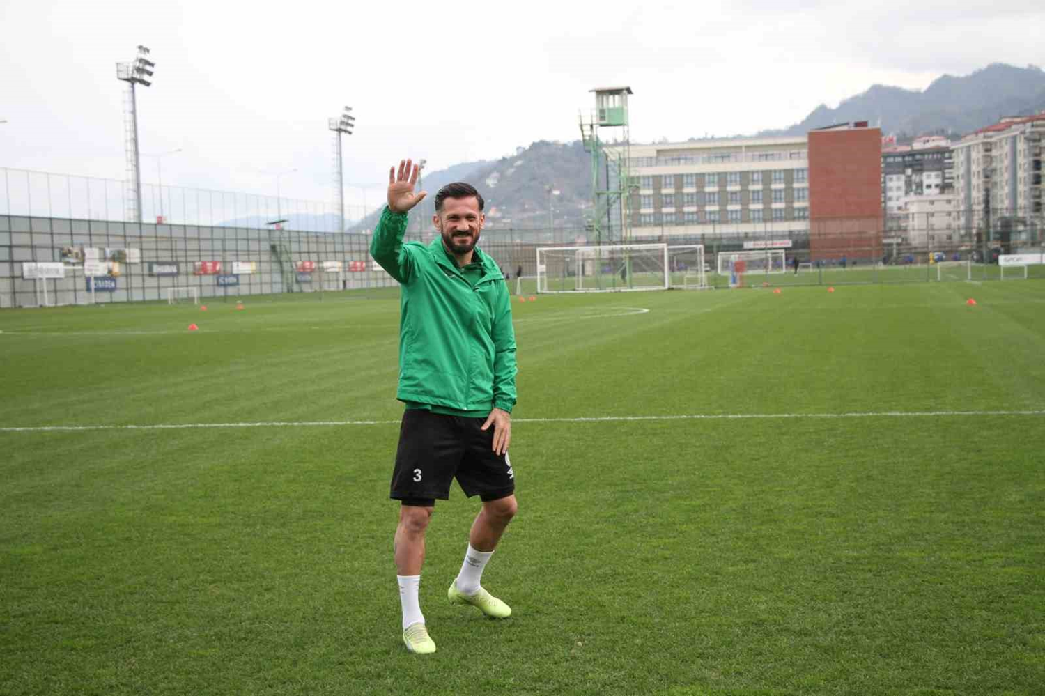 O�uz Ceylan, Rizespor'a yar�m kalan hikayeyi tamamlamaya geldi