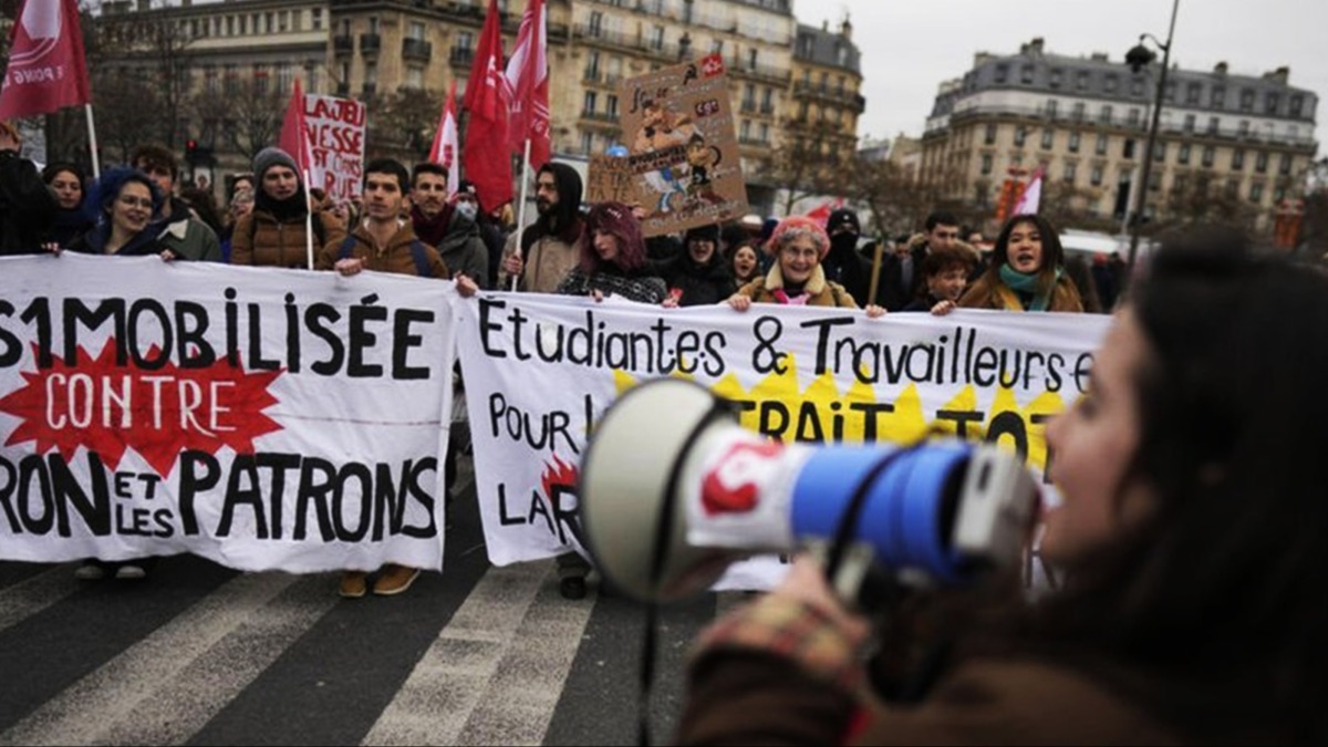 Paris'te emeklilik reformu protestolar 