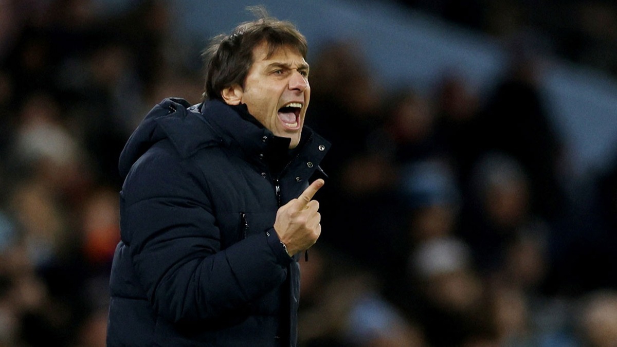 Tottenham'n hocas Antonio Conte ameliyat olacak