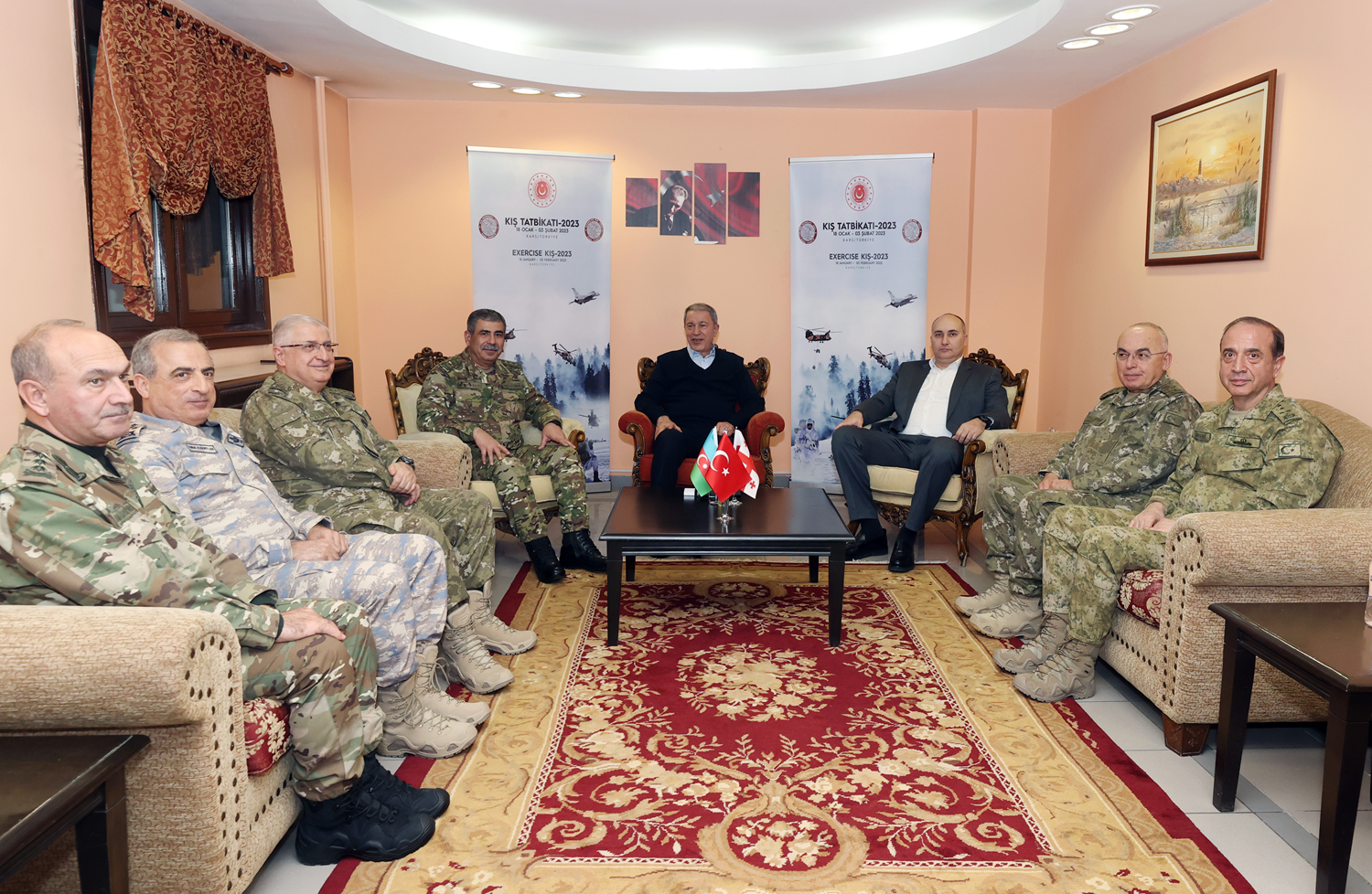 T�rkiye, Azerbaycan ve G�rcistan Savunma Bakanlar� Sar�kam��'ta bir araya geldi
