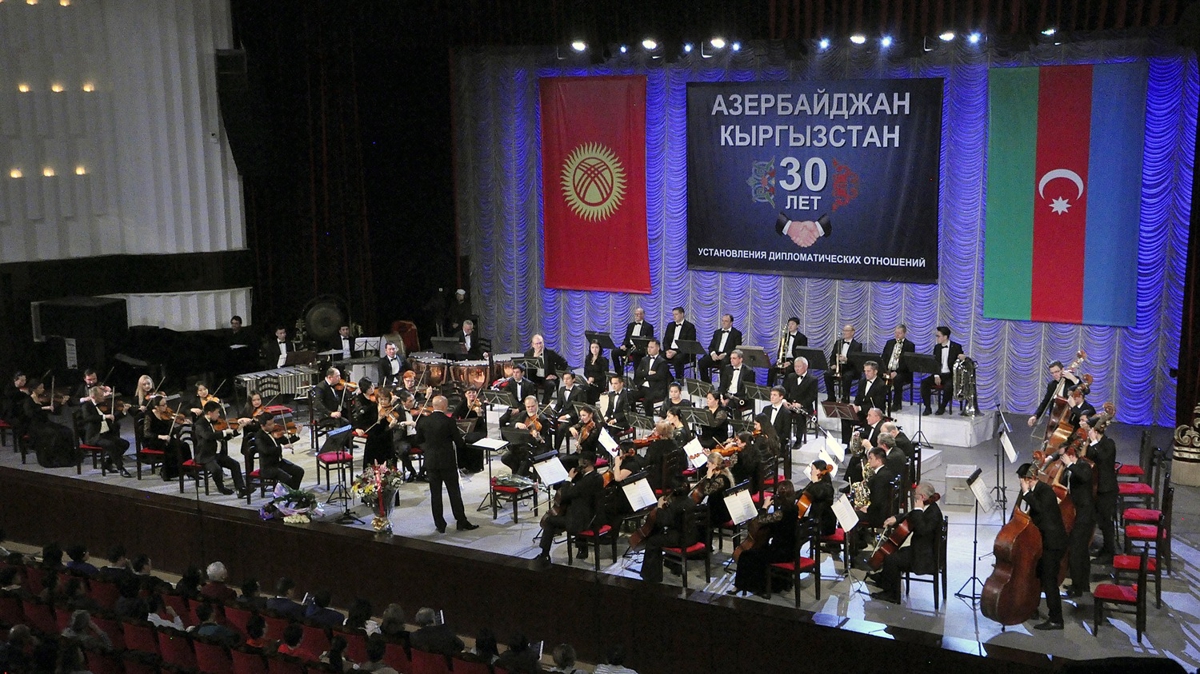 Azerbaycan-Krgzistan diplomatik ilikilerinin tesisinin 30. yl dnm konserle kutland
