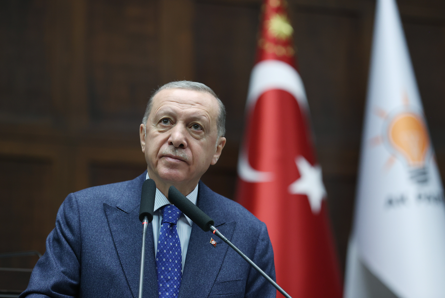 Ba�kan Erdo�an, AYM Ba�kanl���na yeniden se�ilen Z�ht� Arslan'� tebrik etti