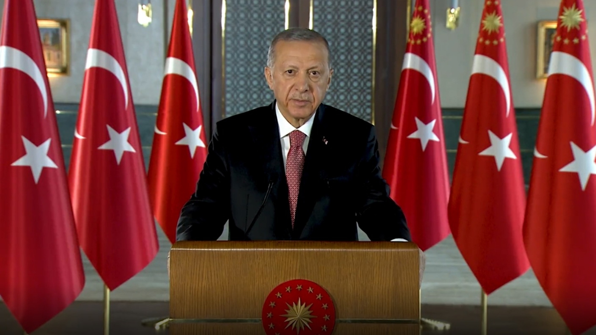 Cumhurbakan Erdoan: Trkiye Yzyl vizyonumuzu genlerimizle birlikte ina edeceiz