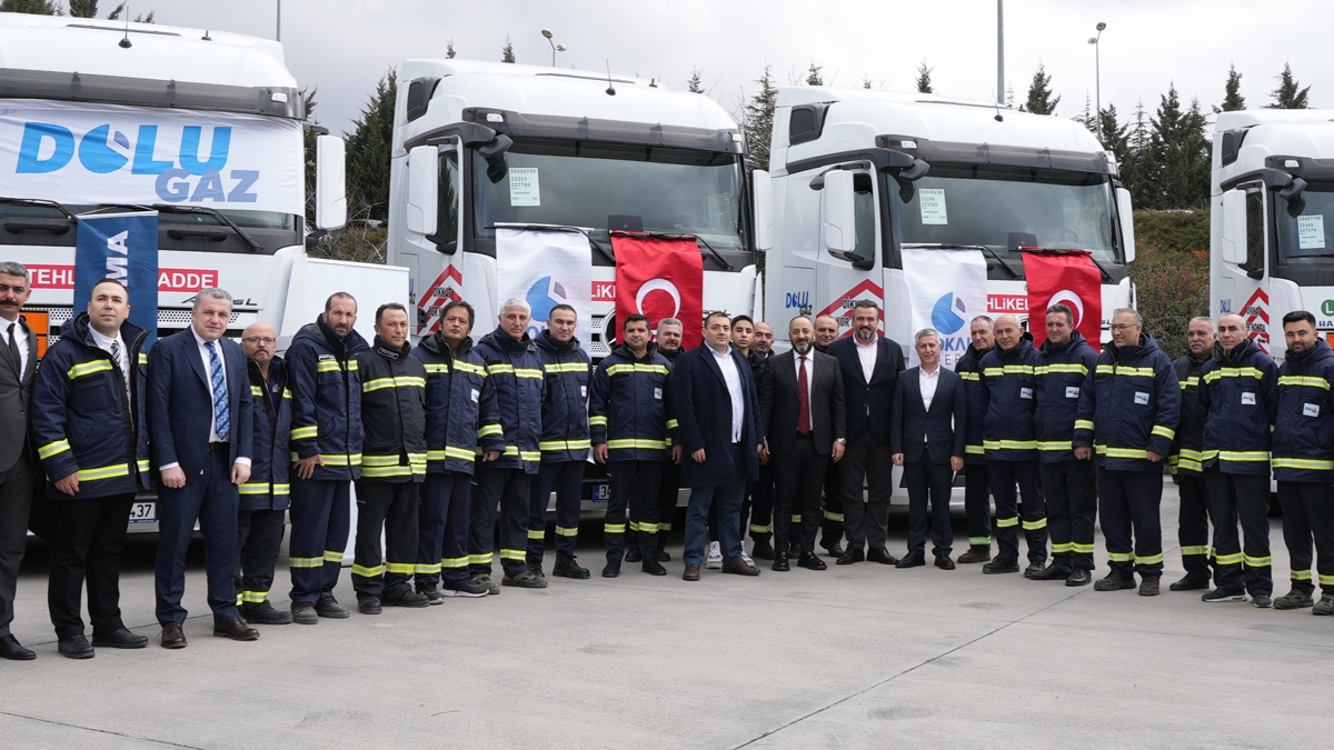 DOLUGAZ, Ynetim Kurulu Bakan Murat Yldrm'n da katld trenle yeni aralar filosuna katt