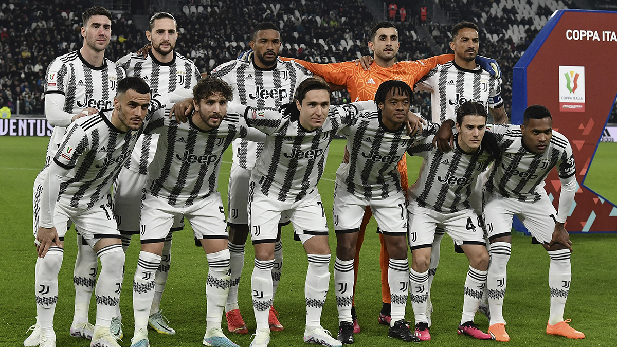Juventus, Lazio'yu tek golle ge�ip yar� finale y�kseldi!