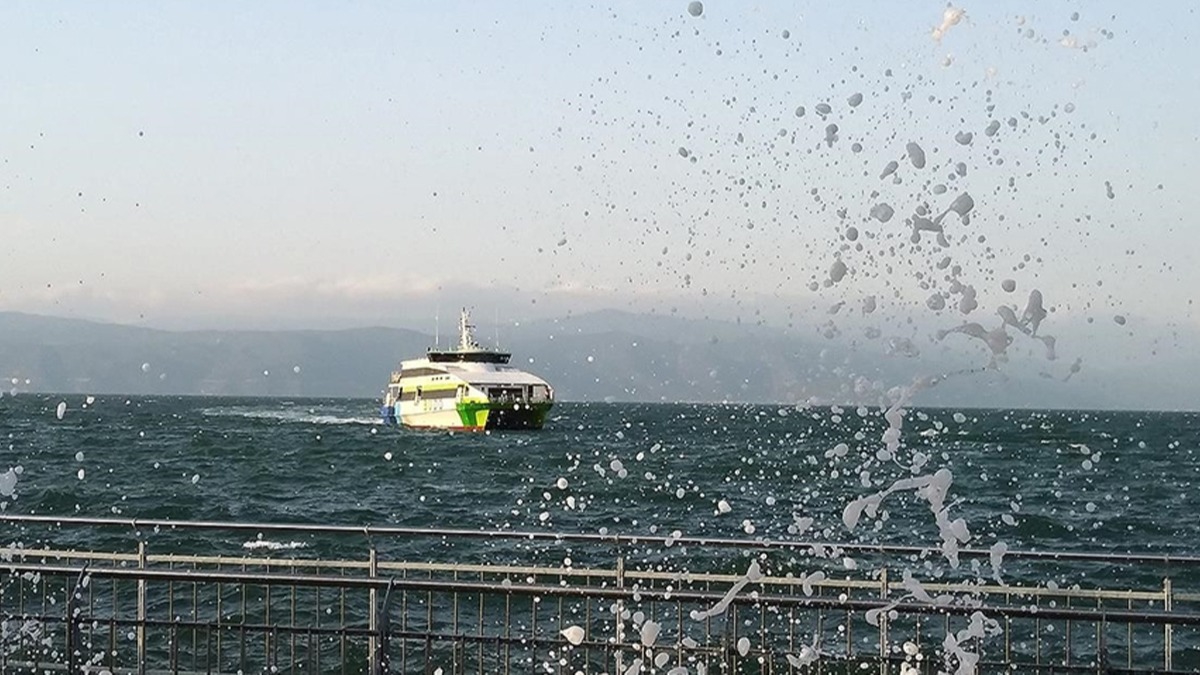 Bursa-stanbul hattnda yarnki deniz otobs seferleri iptal edildi