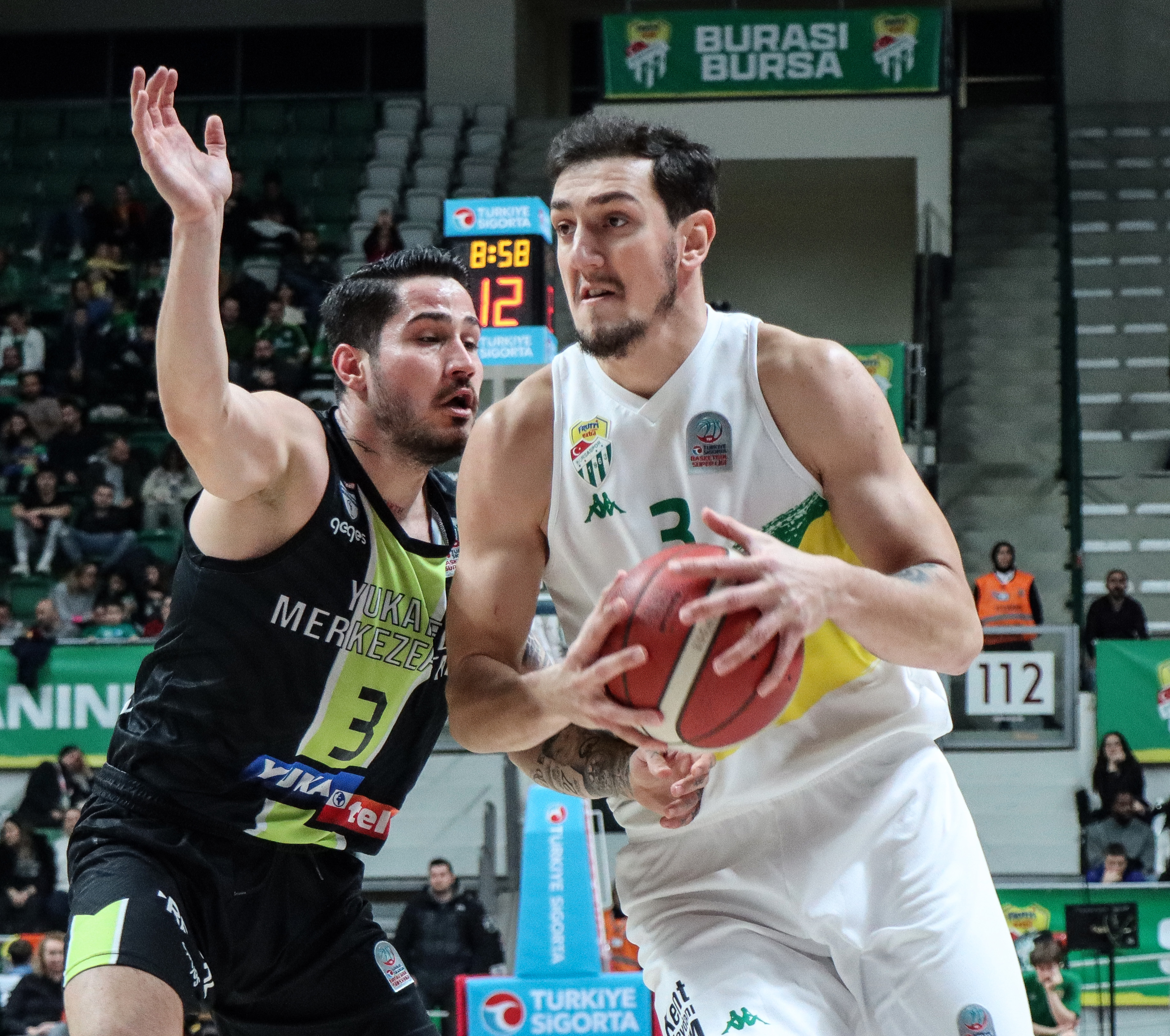 Frutti Extra Bursaspor evinde farkl� kazand�