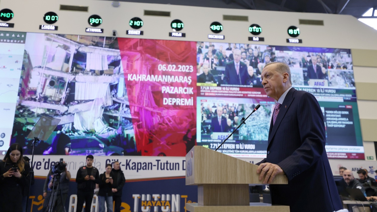 Cumhurbakan Erdoan duyurdu: 7 gn sreyle milli yas ilan edildi