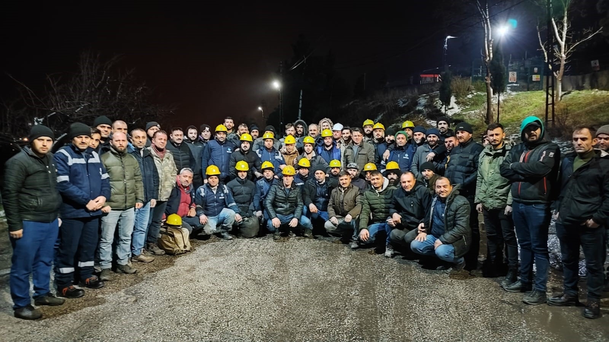 Amasya'daki madenciler Malatya'da arama kurtarma almalarna gnll katlmak iin yola kt
