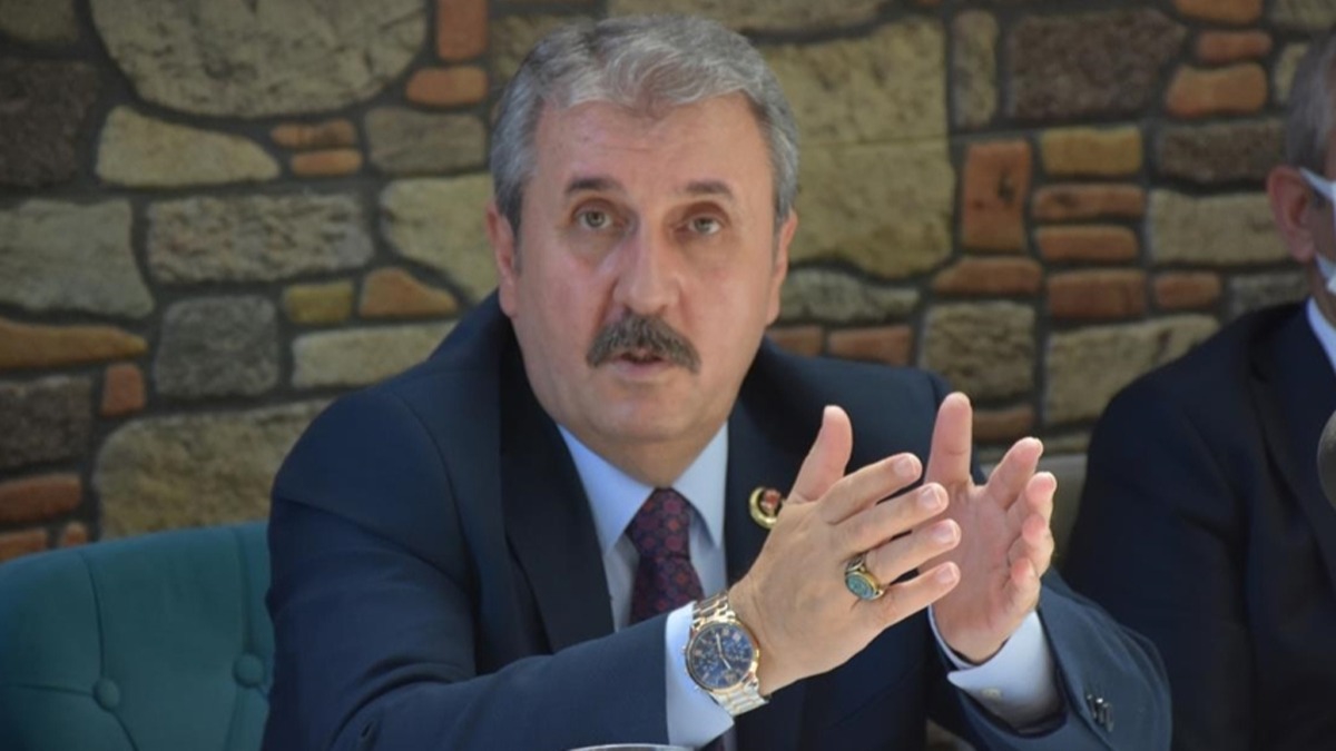 BBP Genel Bakan Destici: Cumhurbakan Erdoan'n OHAL ilan etmesini son derece zaruri ve doru buluyoruz