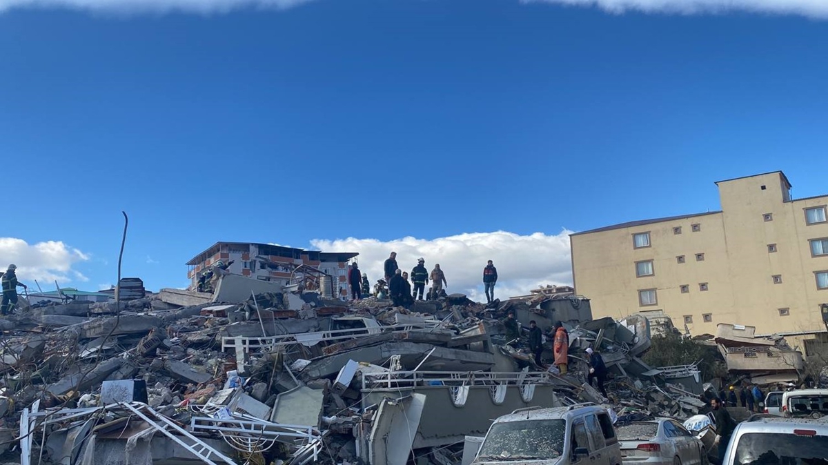 GA, deprem blgesine 43 ara, 200 gnll personel gnderdi