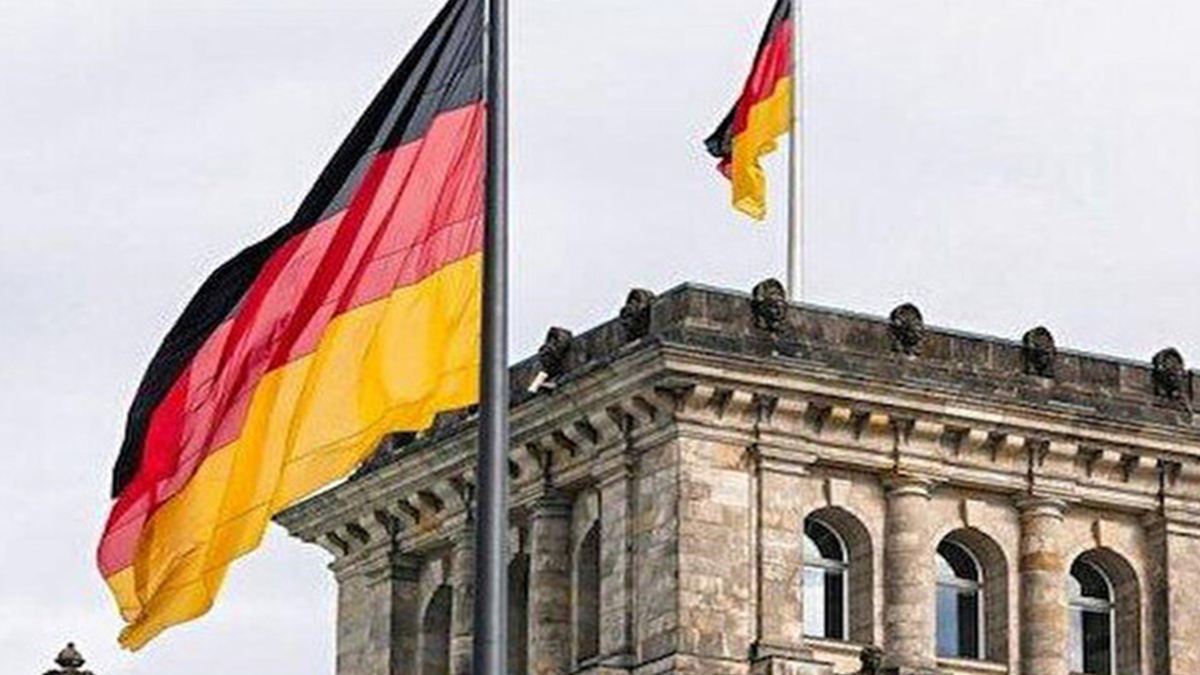 Almanya, Trkiye'ye  uak daha gndermeye hazrlanyor