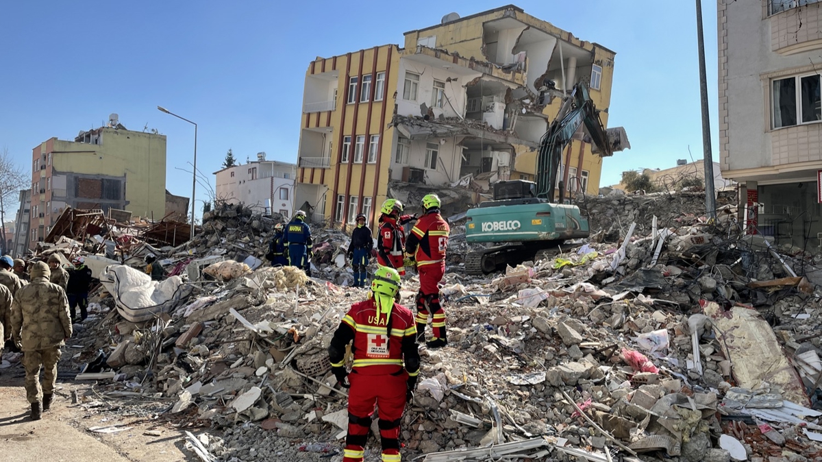 Deprem sonras CMER'e duygulandran mesajlar