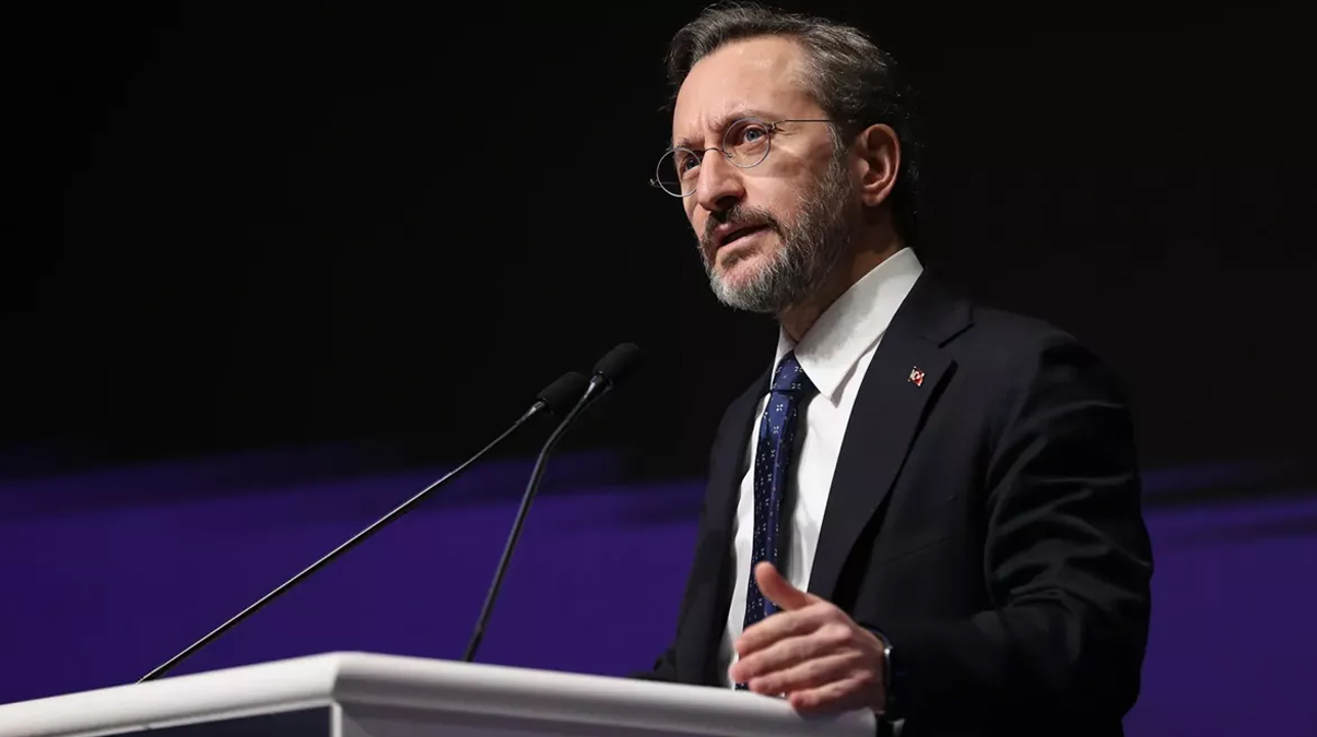 Cumhurba�kanl��� �leti�im Ba�kan� Altun'dan �a�r�